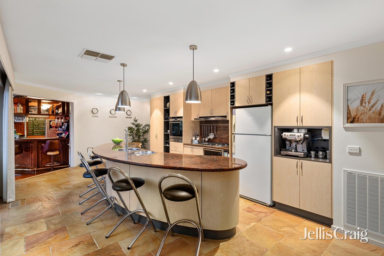 16 Nillumbik Square, Diamond&nbsp;Creek image 3