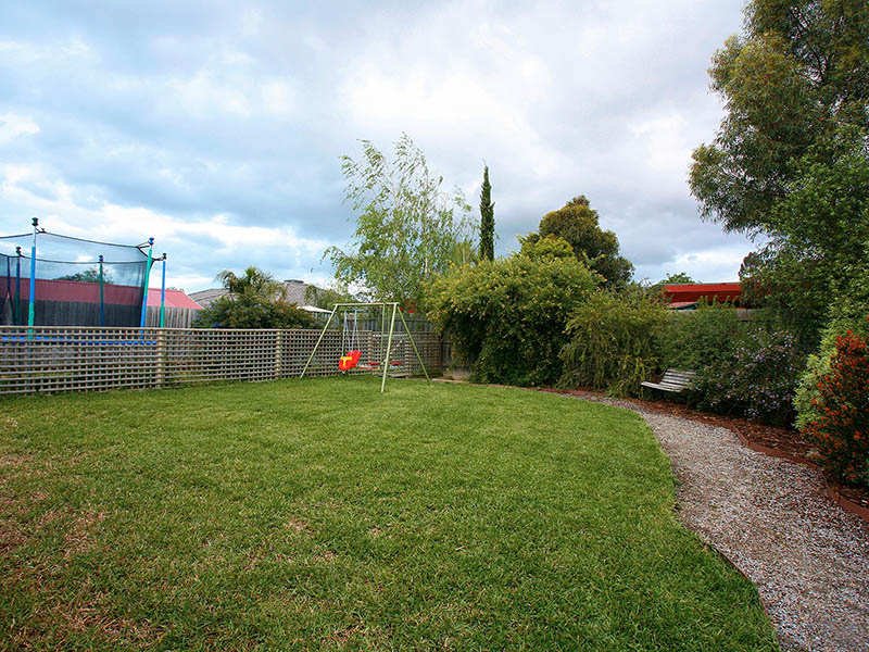 16 Nimblefoot Way, Lilydale image 10