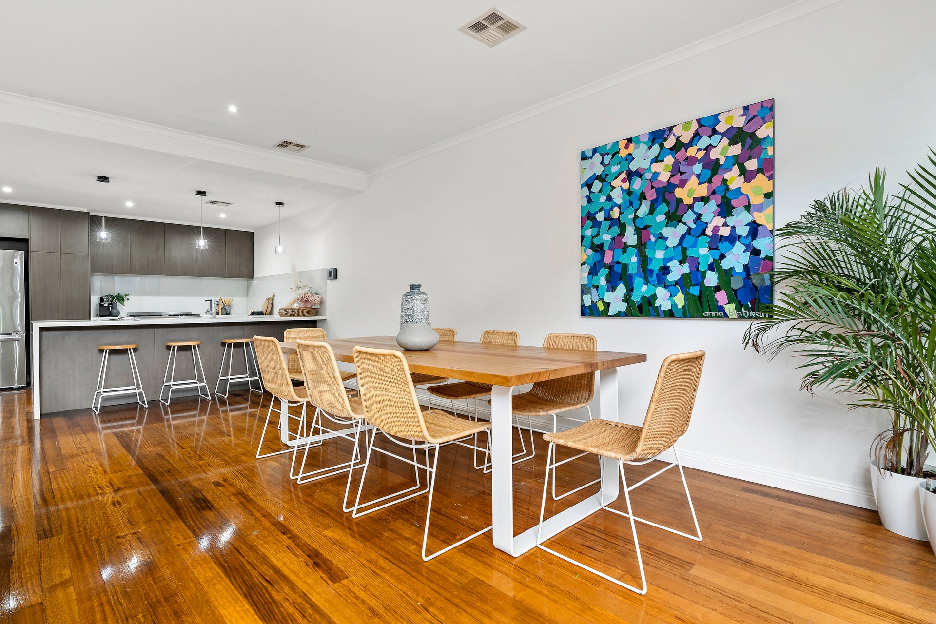 Property Gallery Thumbnail 7