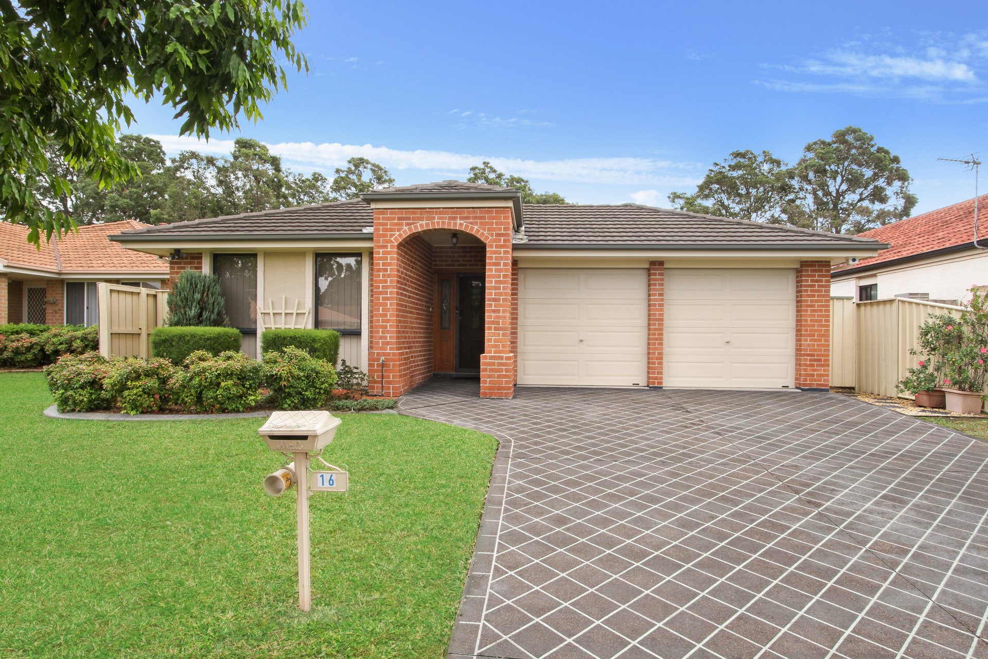 16 North Terrace, DAPTO NSW 2530