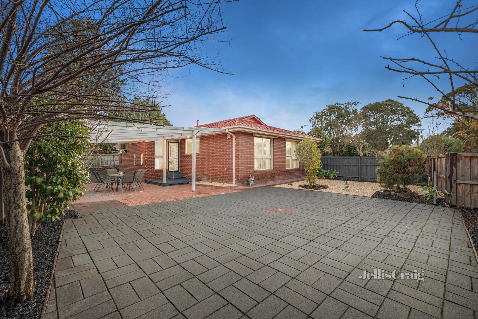 16 Northam Street, Glen Waverley image 11