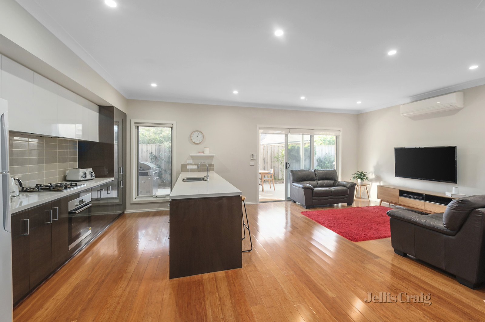 16 Orient Drive, Doreen image 5