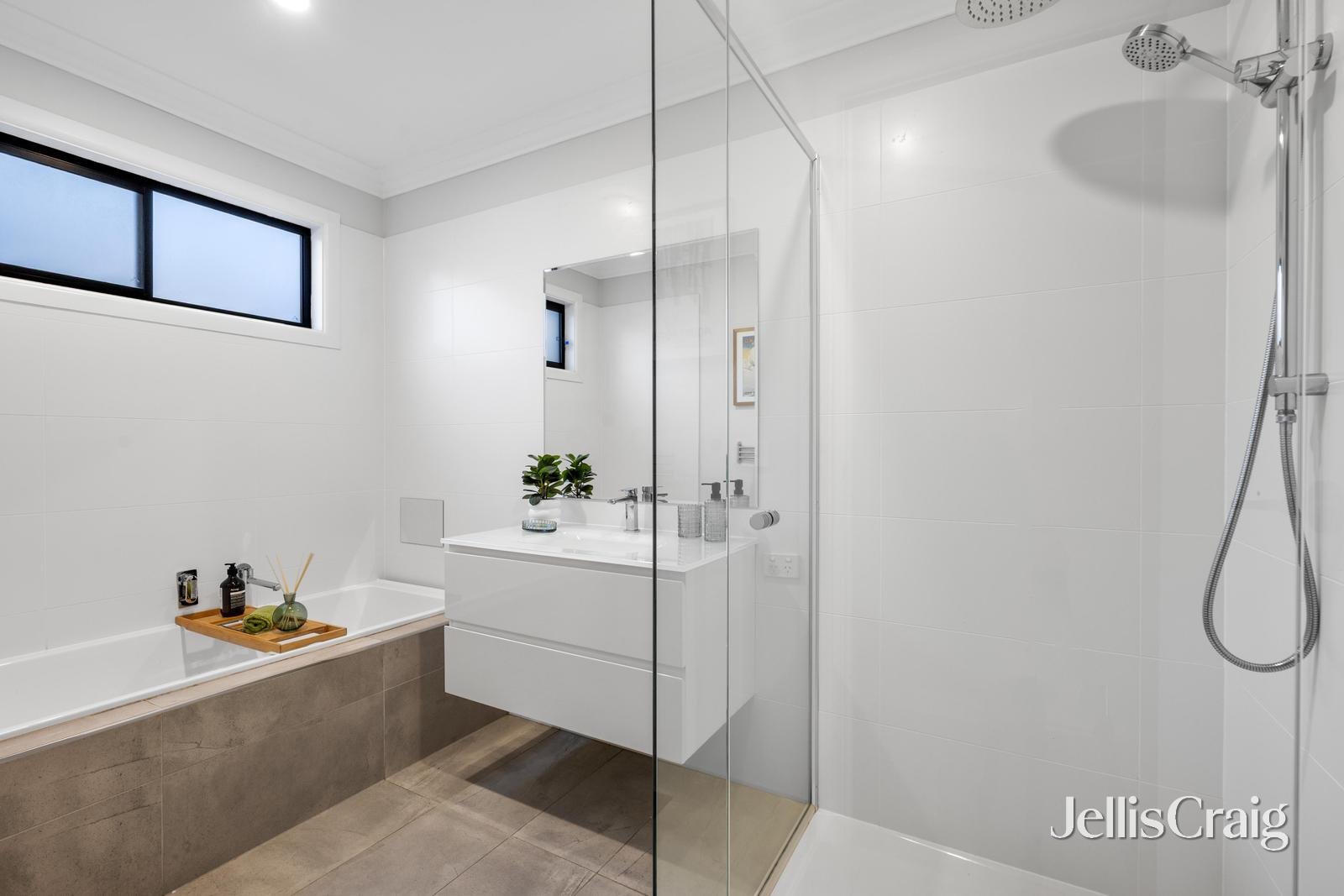 16 Owen Street, Mitcham image 8