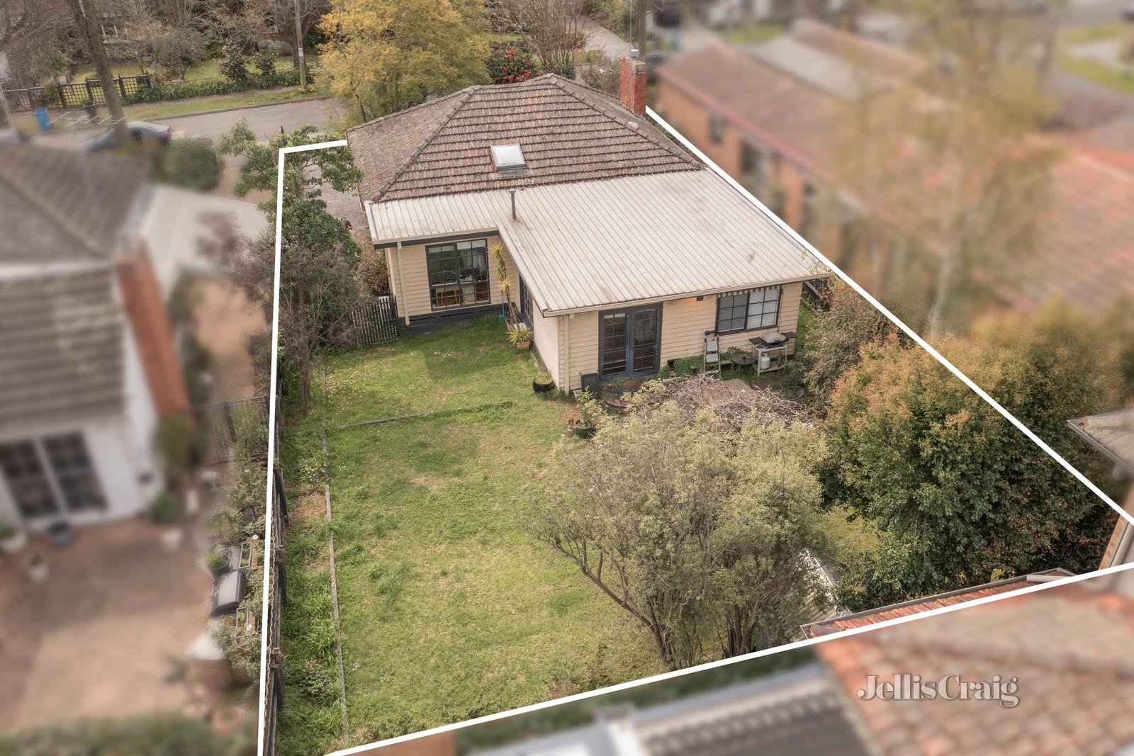 16 Palmer Avenue, Balwyn image 2