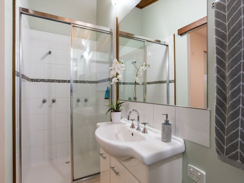 16 Park Road, Montrose image 8