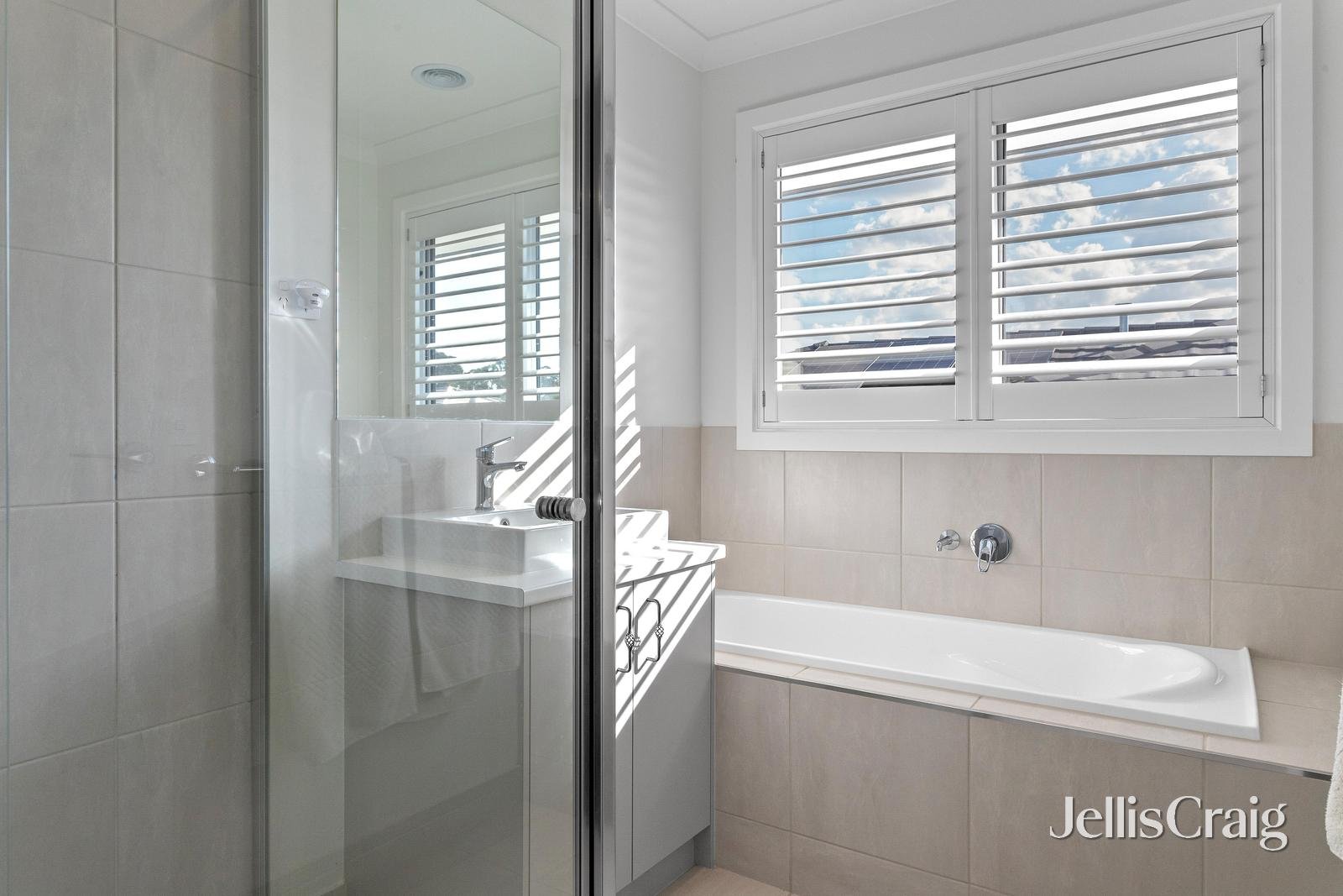 16 Parker Drive, Lilydale image 10