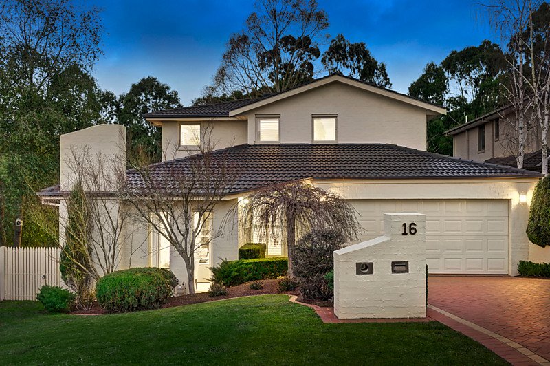 16 Parklands Close, Donvale image 1