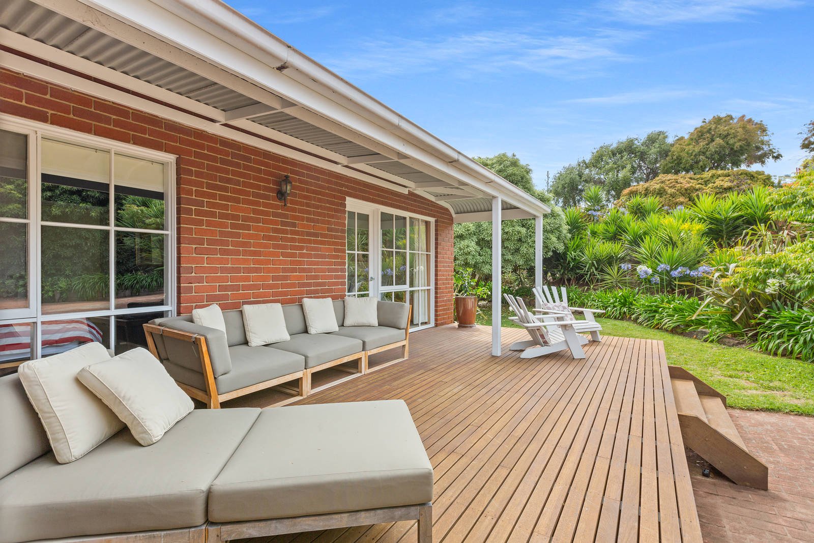 Property Gallery Thumbnail 6