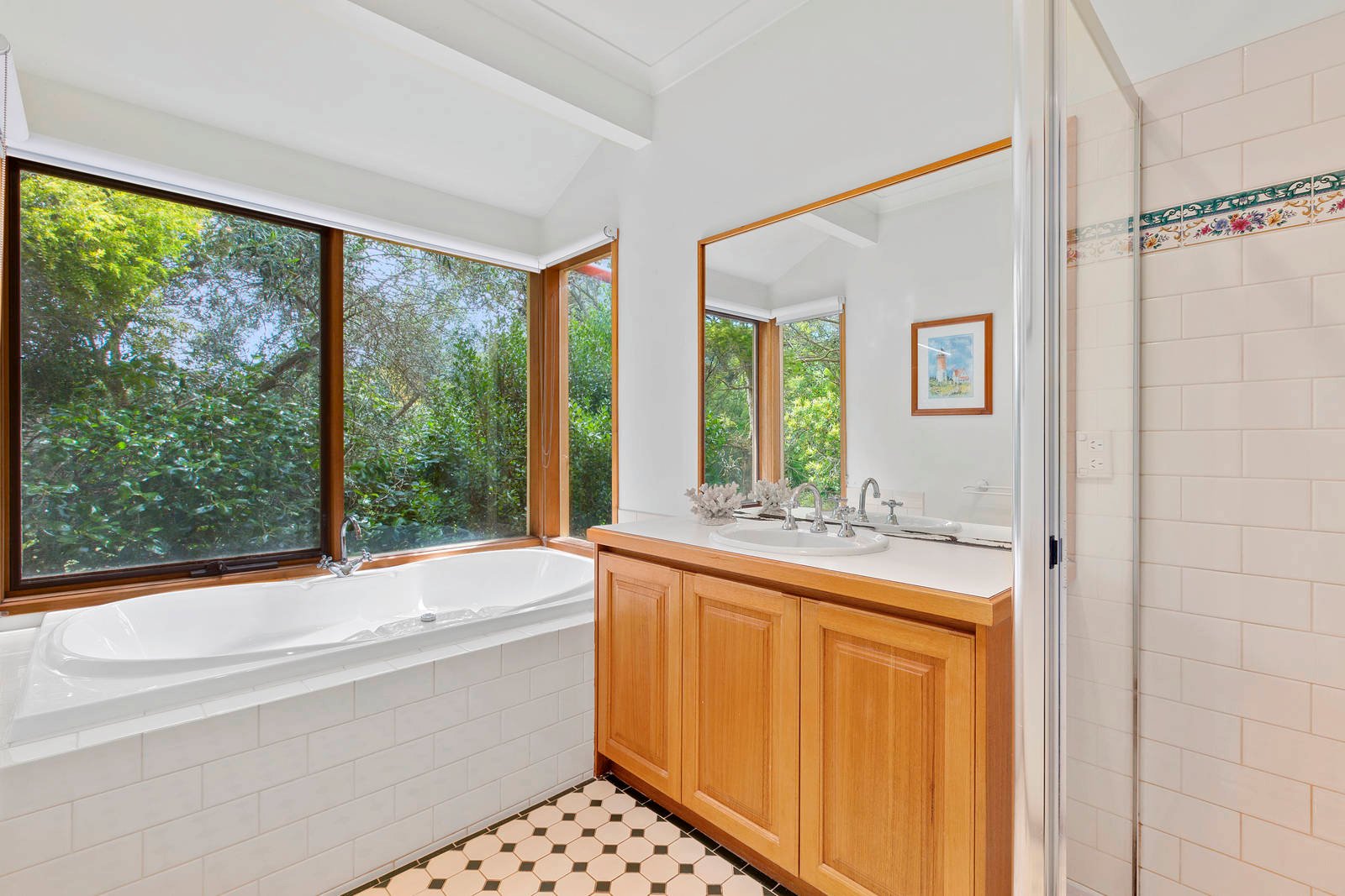 Property Gallery Thumbnail 14