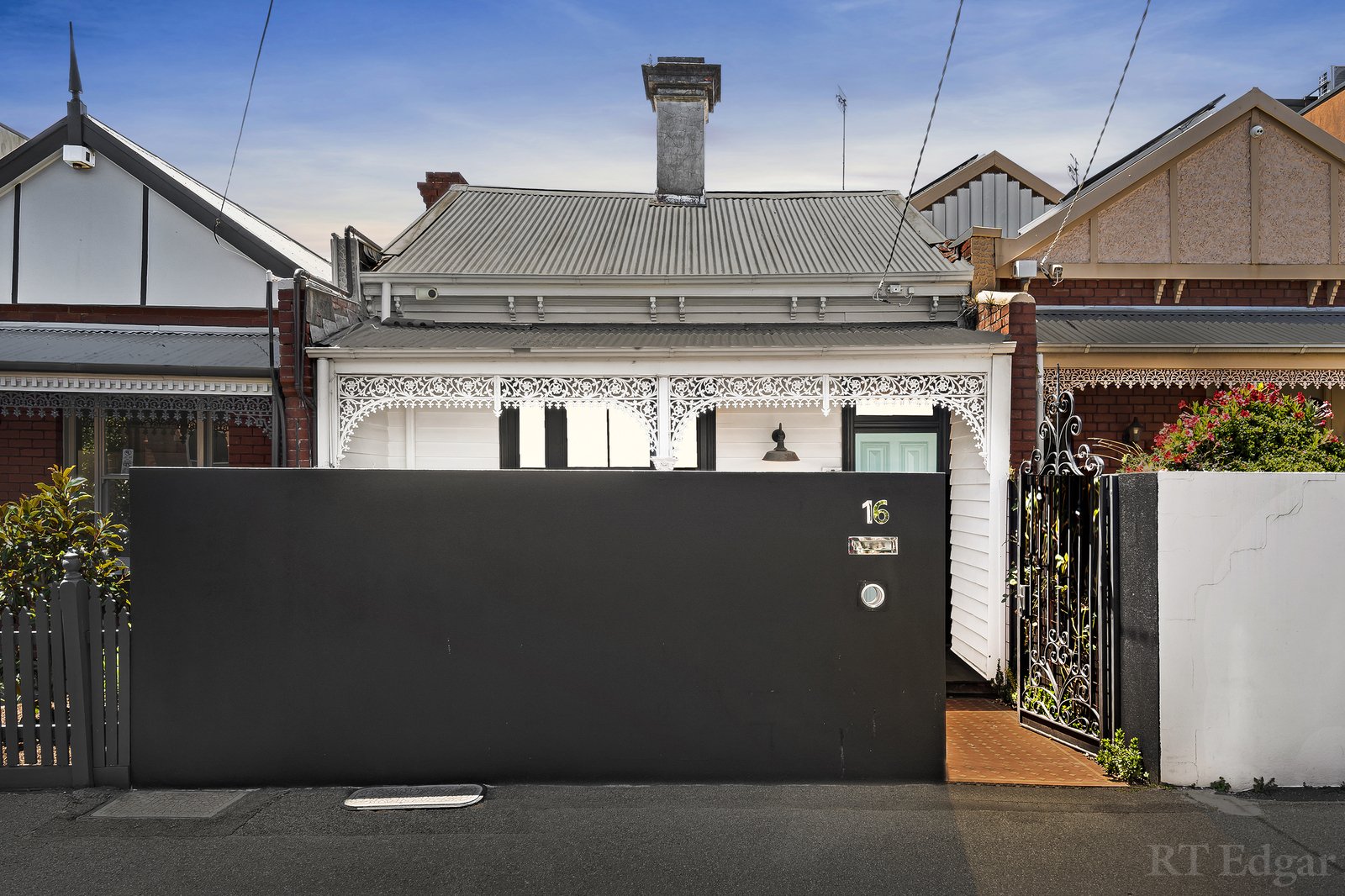 Property Gallery Thumbnail 16