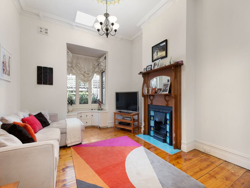16 Pine Avenue, Elwood image 3