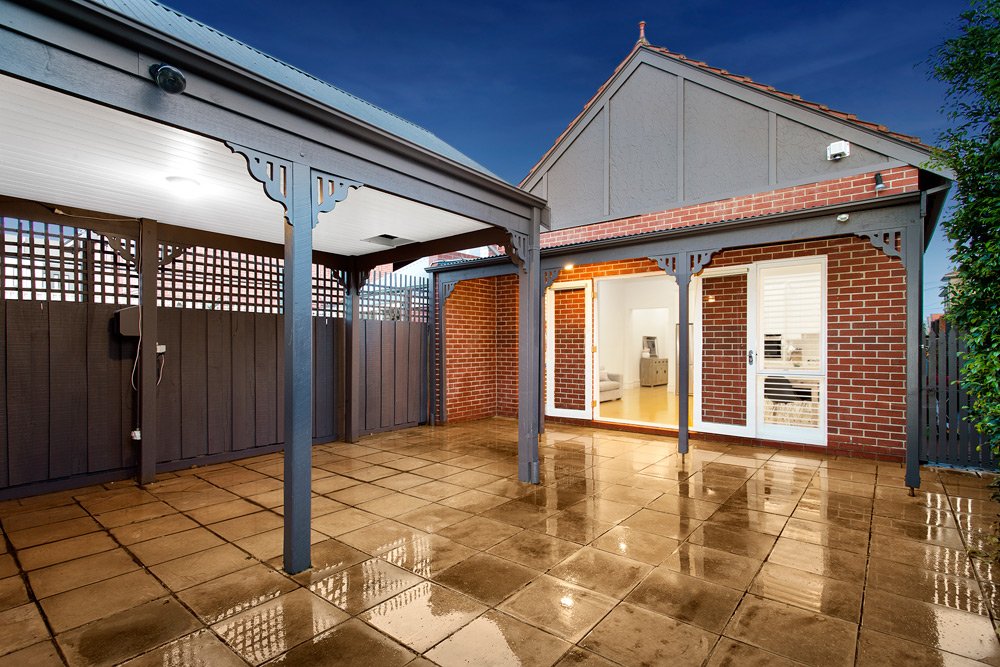 16 Pine Avenue, Elwood image 8