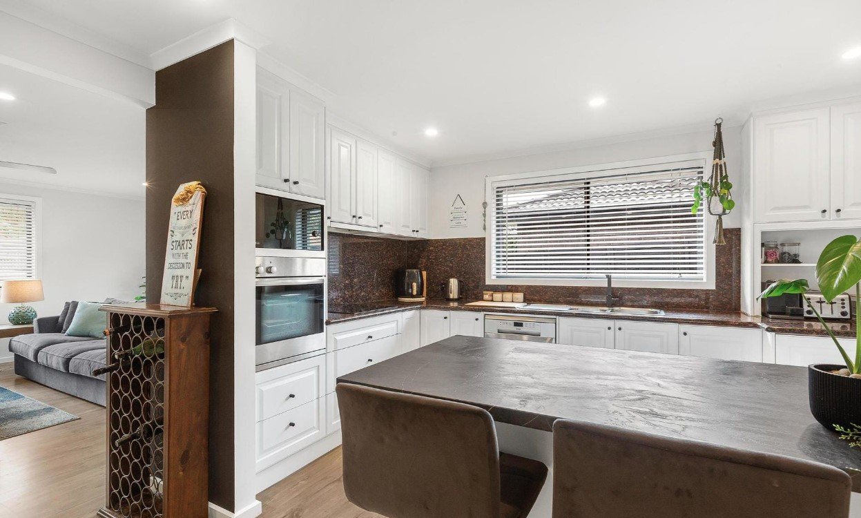 1/6 Plaza Court, Lilydale image 3