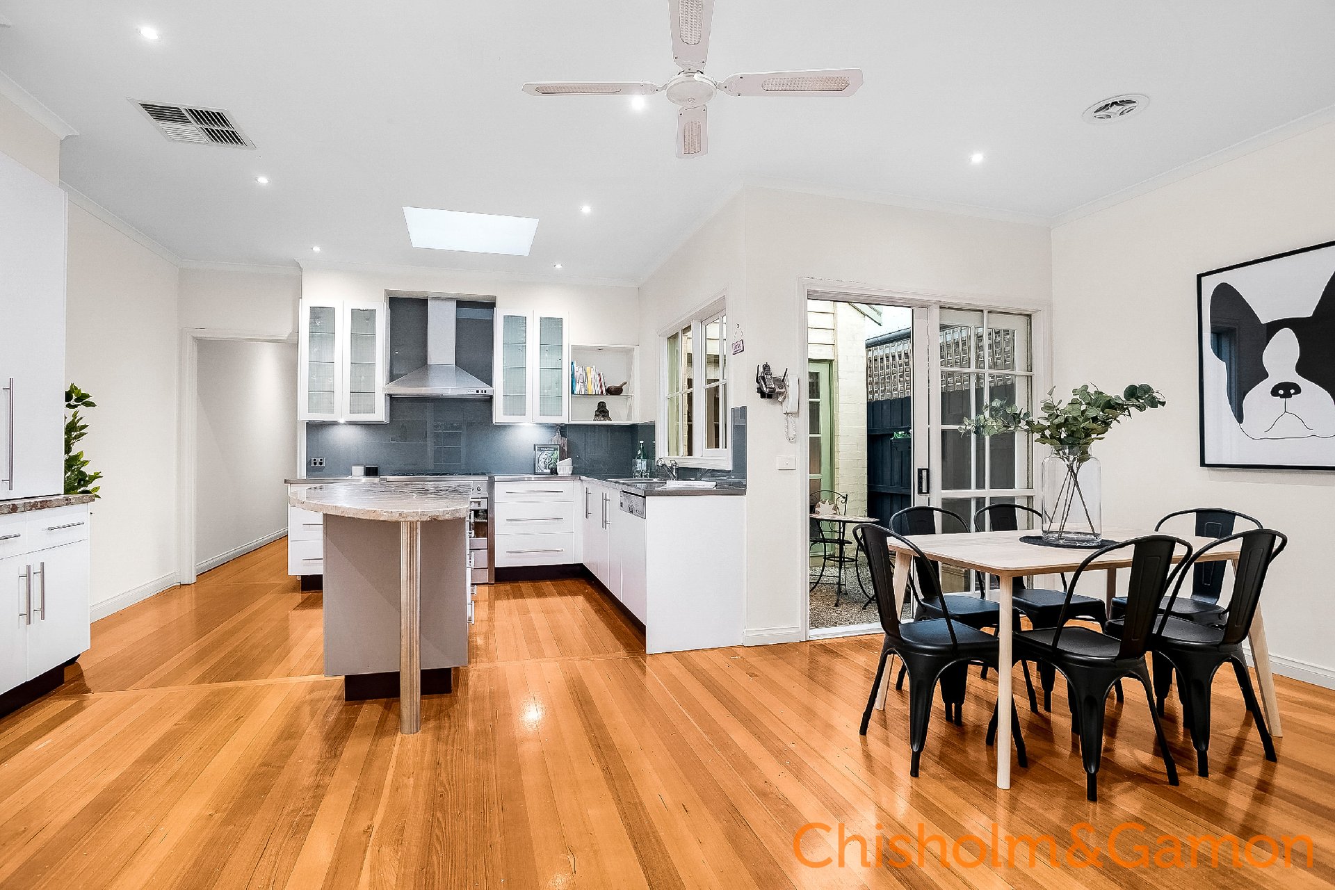 16 Poets Grove, Elwood image 2