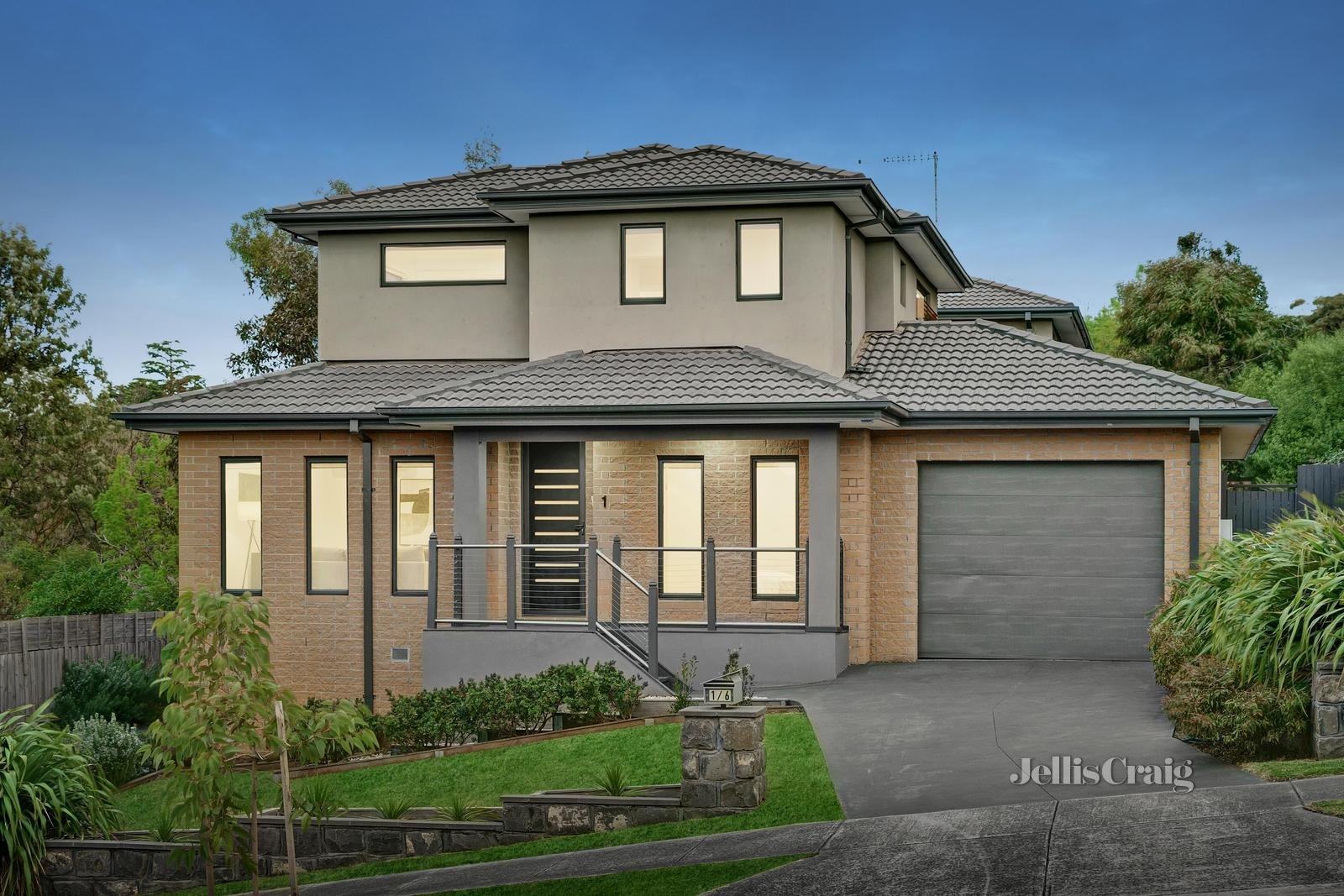 1/6 Prince Edward Avenue, Mitcham image 1