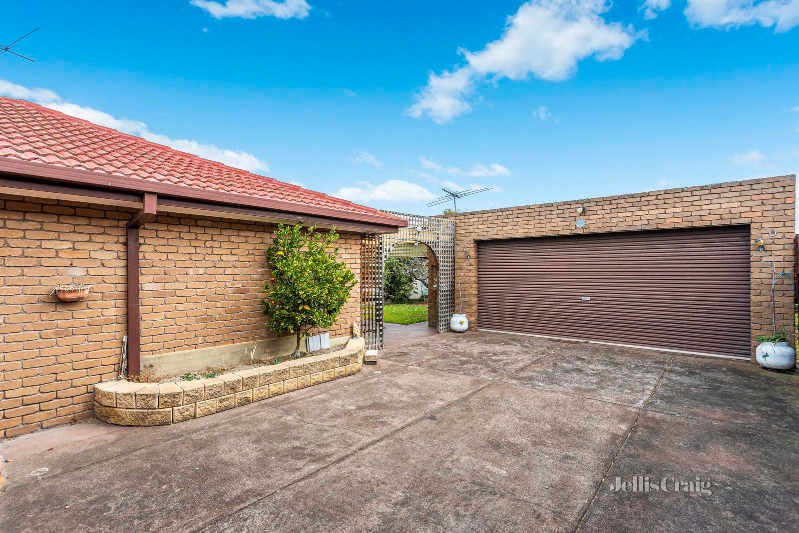 16 Pyramus Place, Altona Meadows image 9