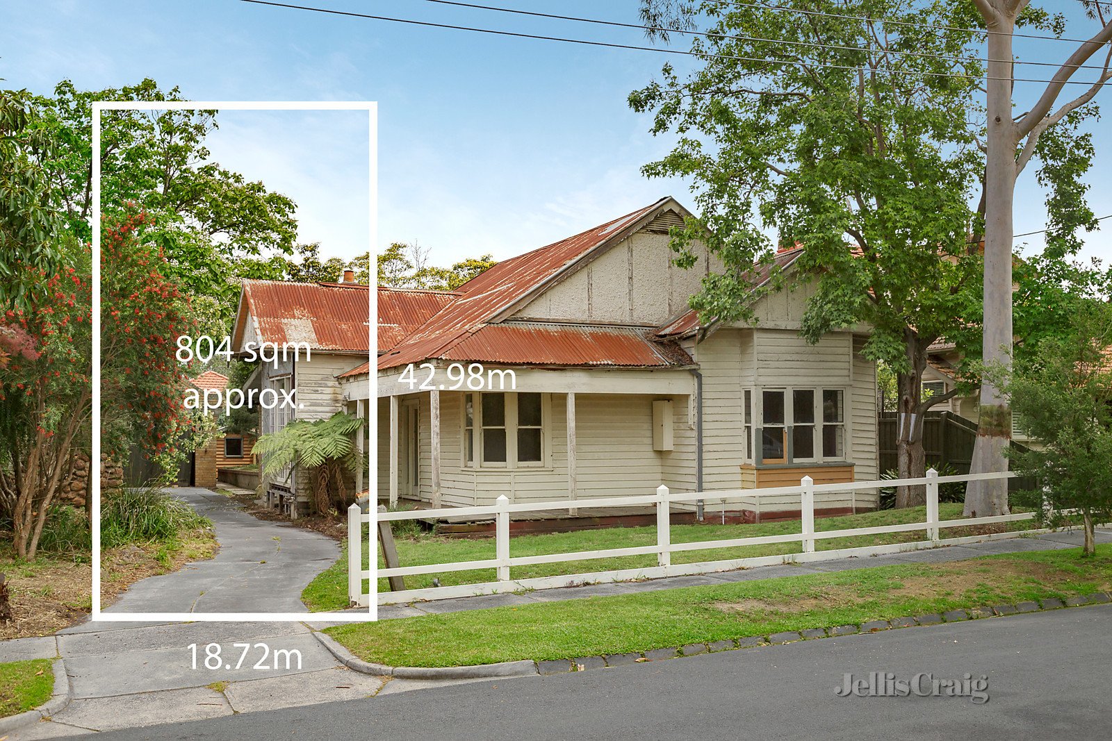 16 Queen Street, Surrey Hills image 1