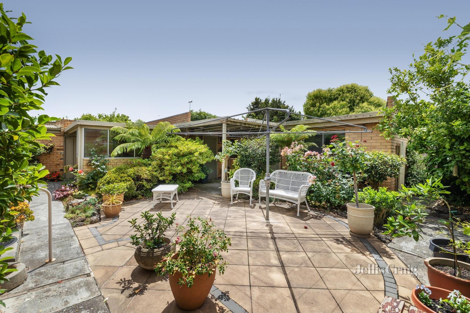 16 Quentin Road, Malvern East image 8