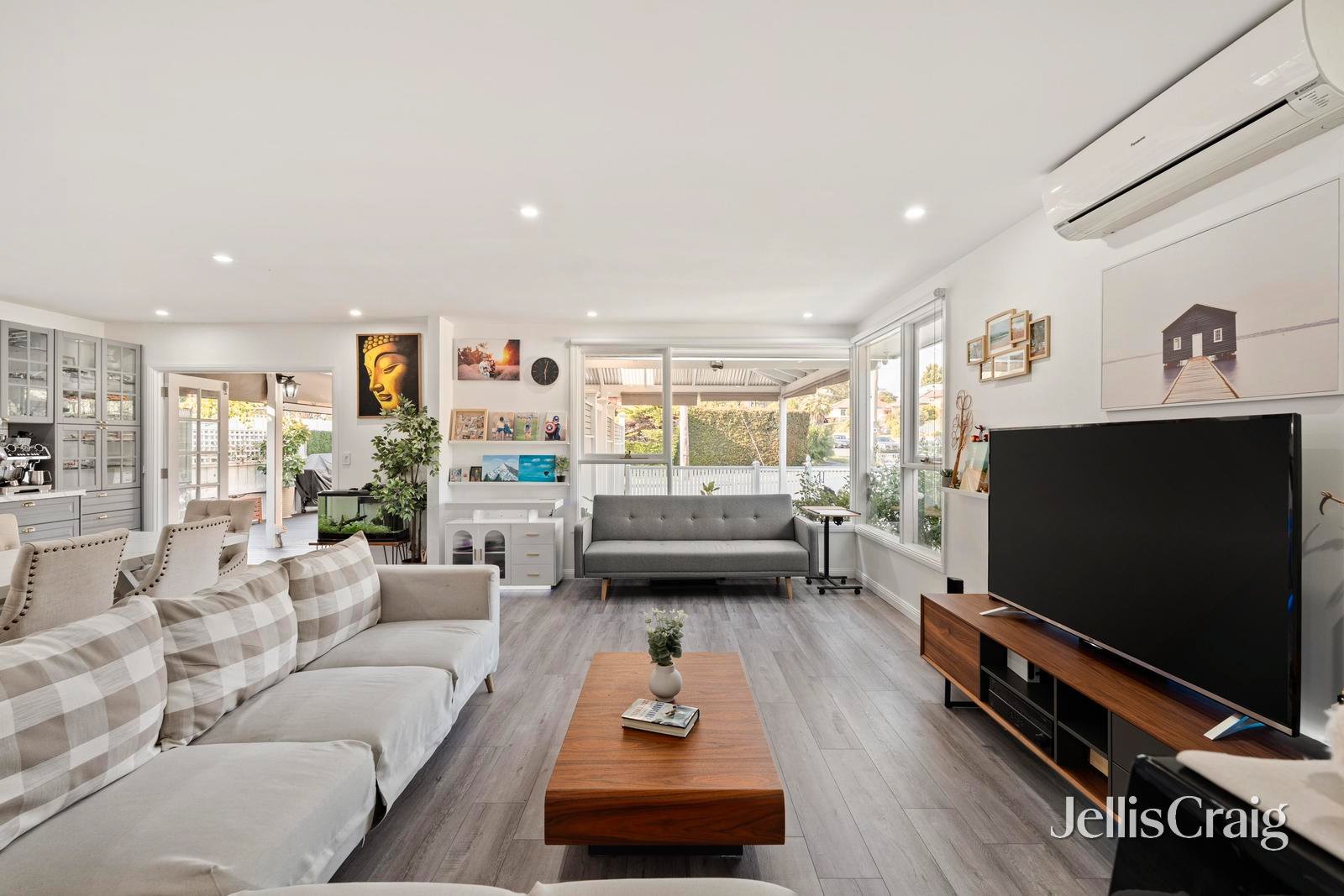 16 Raven Street, Doncaster&nbsp;East image 2