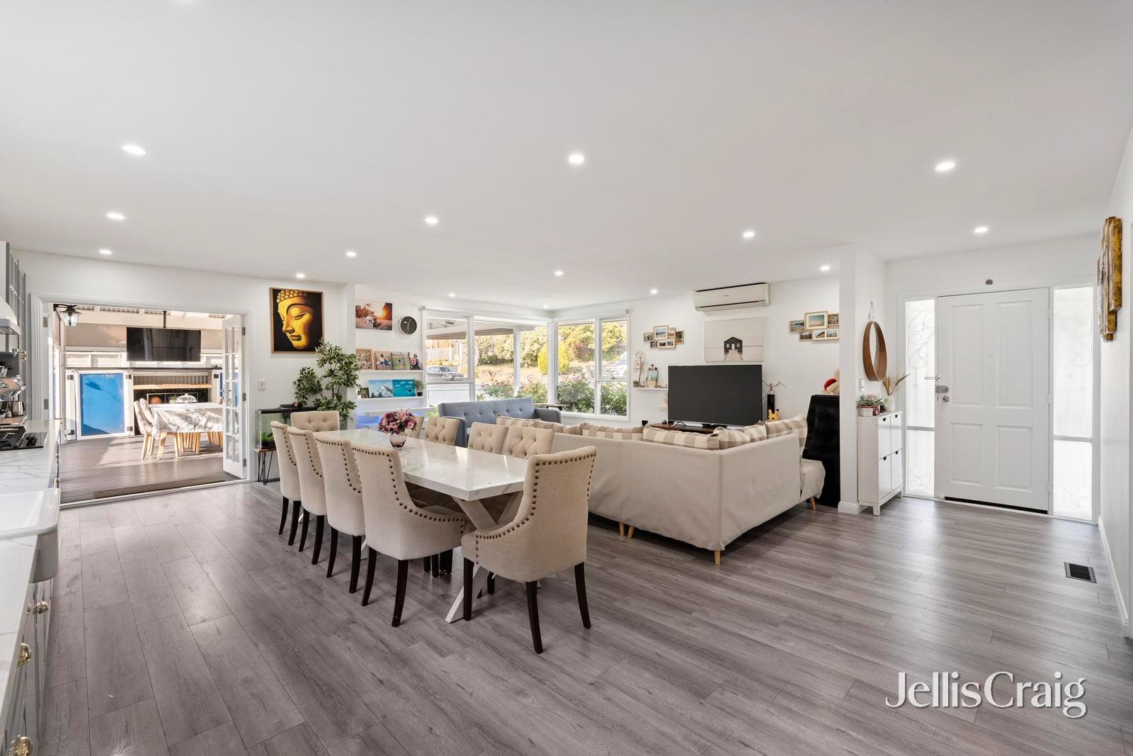 16 Raven Street, Doncaster&nbsp;East image 3