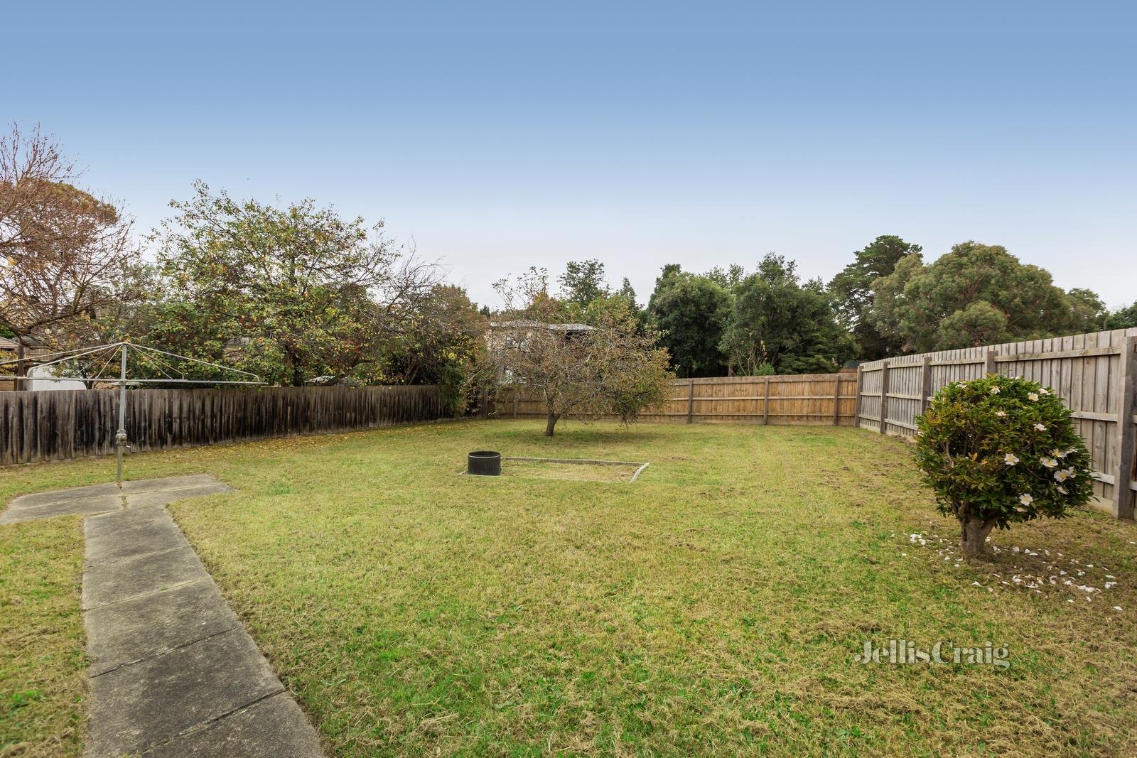 16 Reserve Avenue, Mitcham image 9