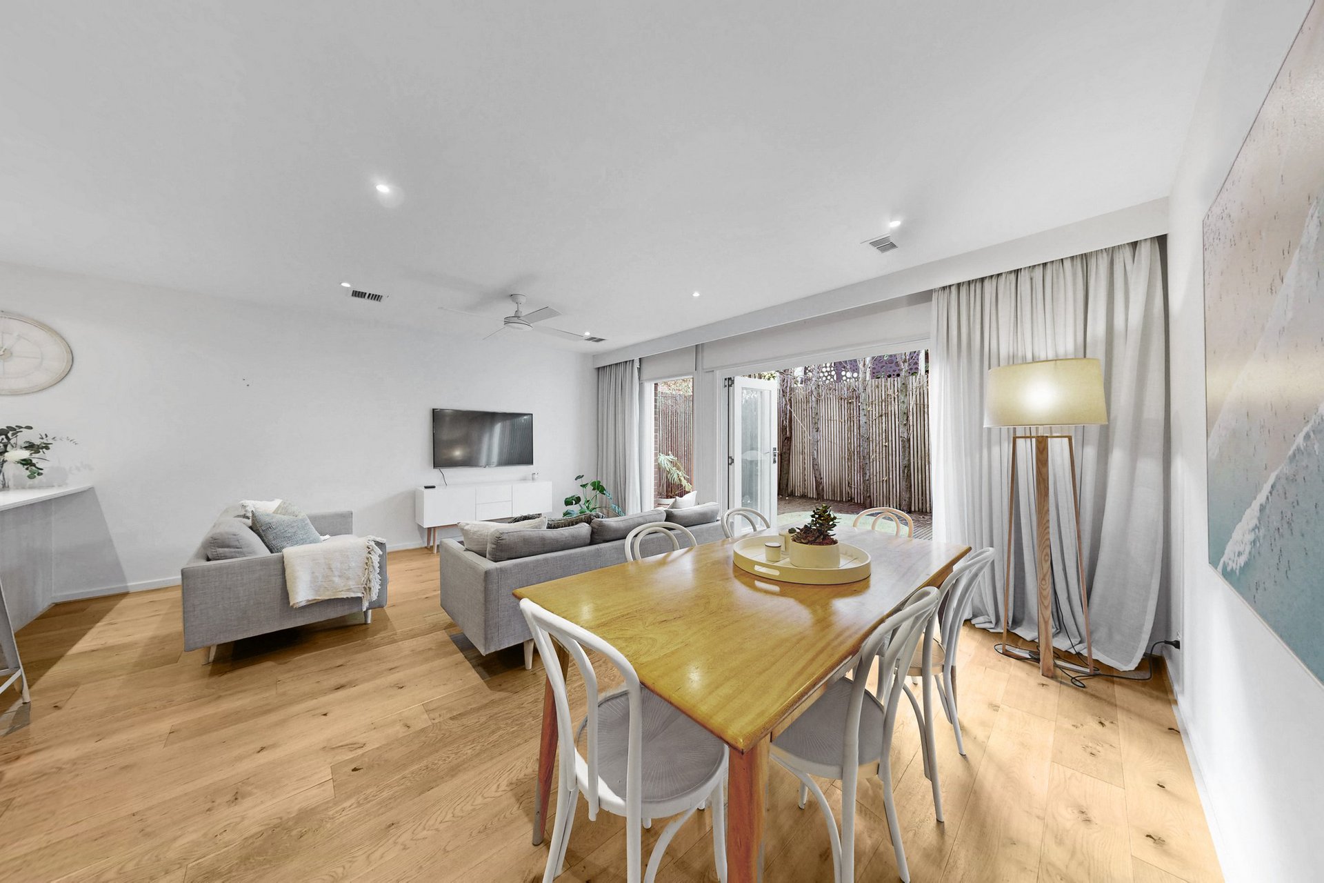 16 Retreat Drive, Ascot Vale image 5