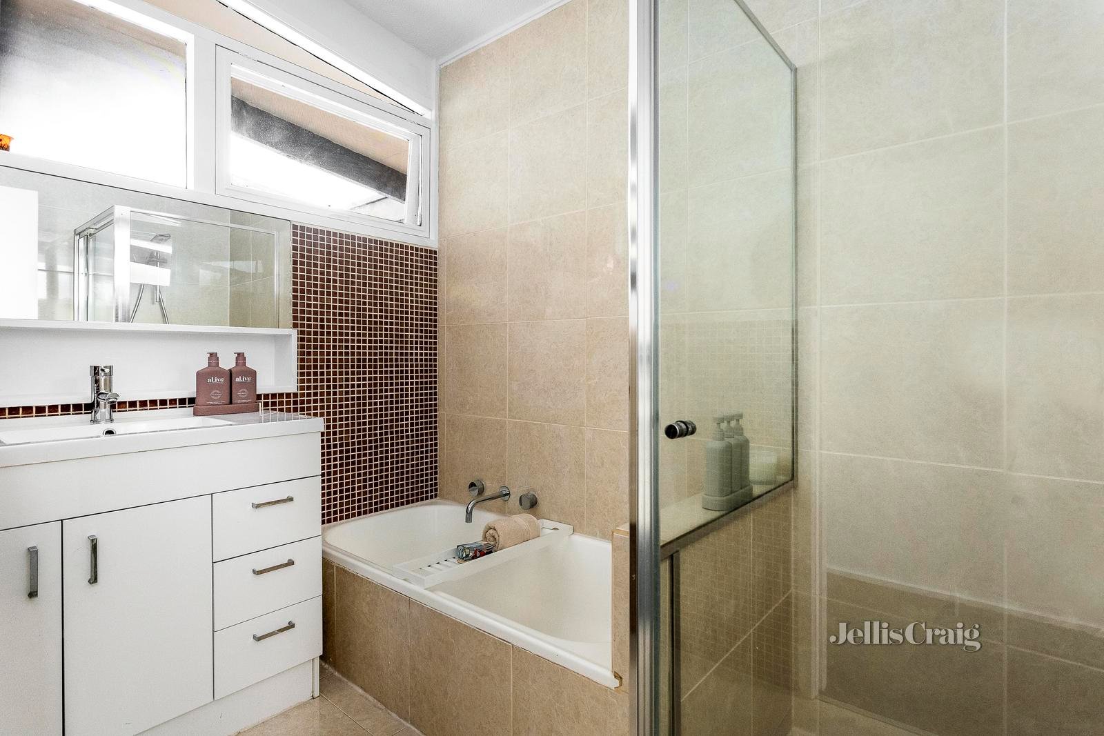 16 Ridge Road, Greensborough image 15