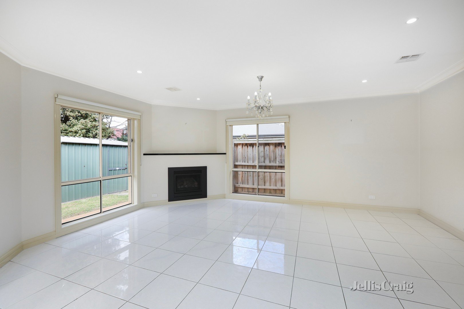 16 Rifle Range Drive, Williamstown image 2