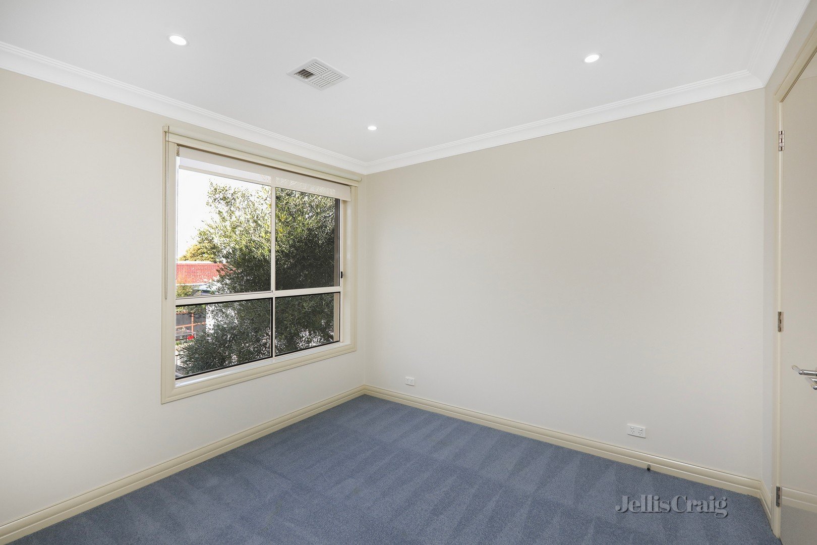 16 Rifle Range Drive, Williamstown image 12