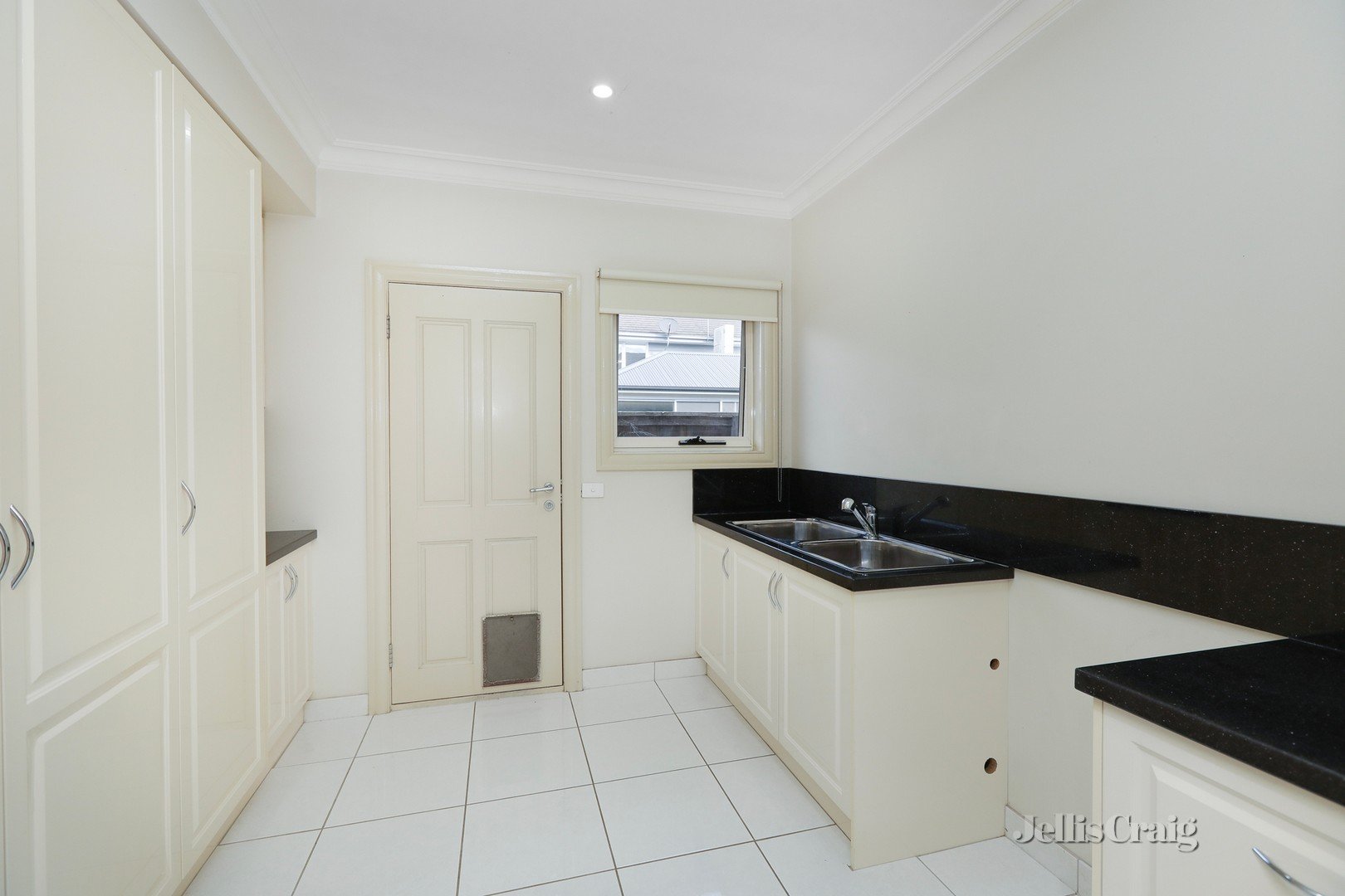 16 Rifle Range Drive, Williamstown image 5