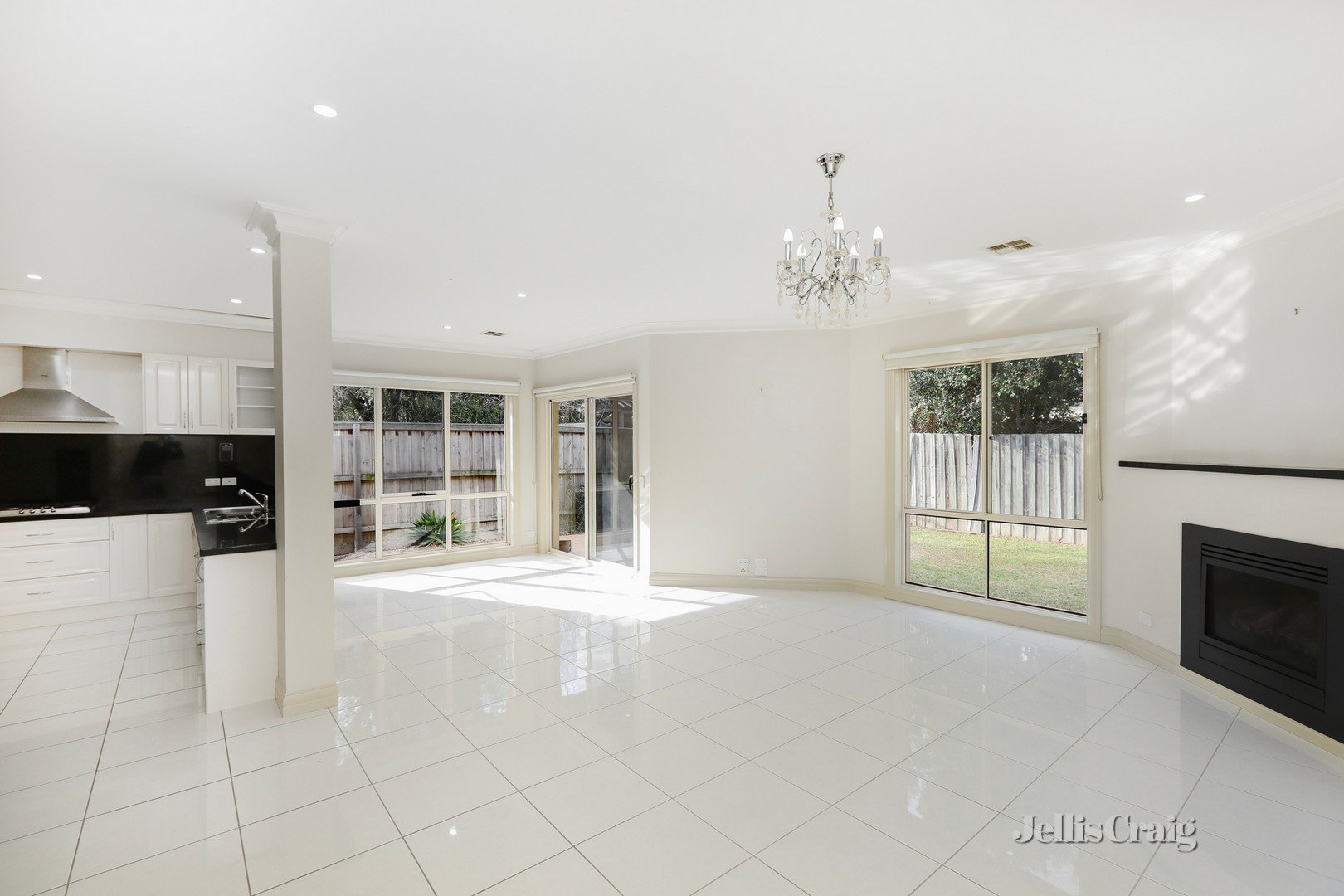 16 Rifle Range Drive, Williamstown image 3