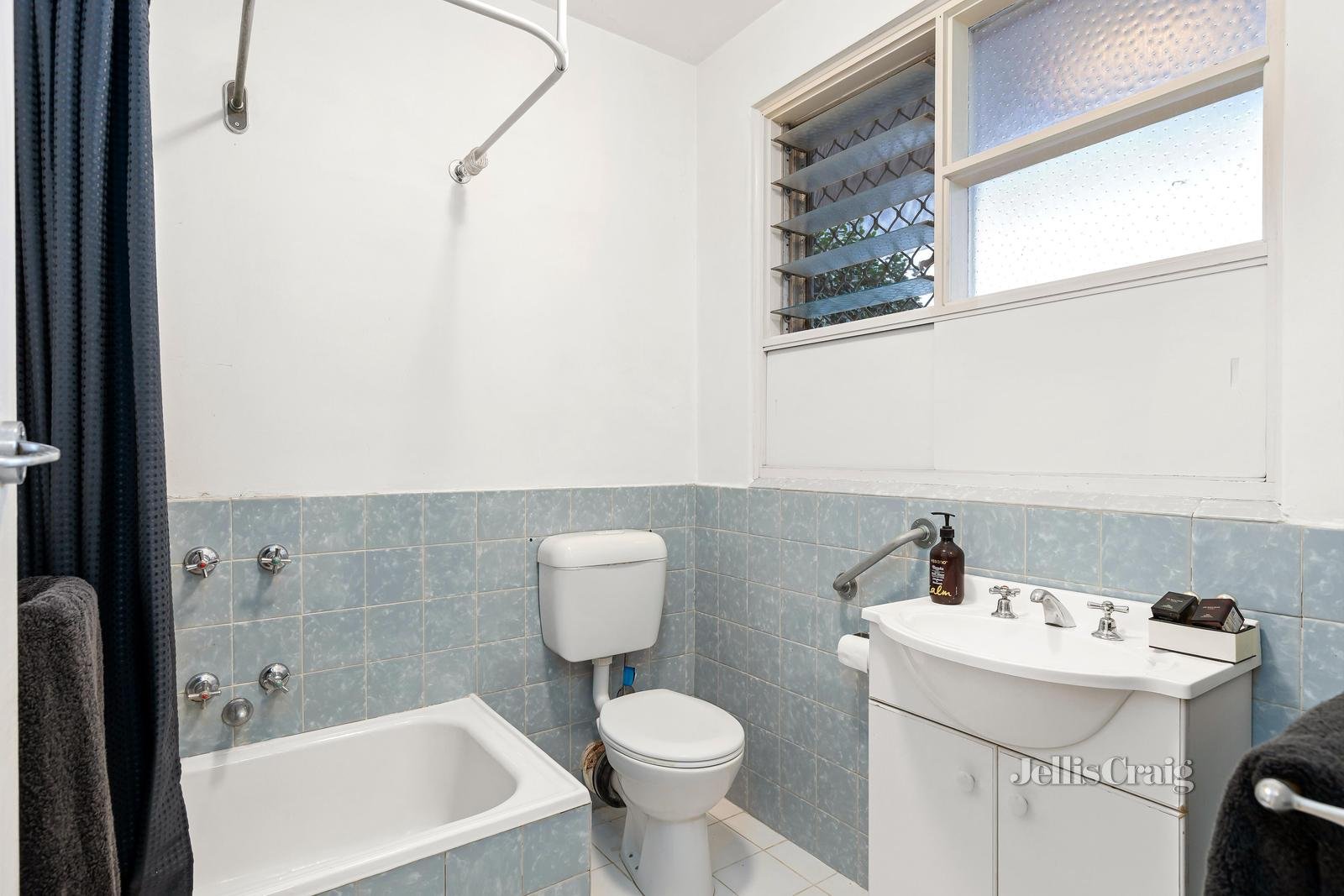 1/6 Rocke Street, Ivanhoe image 6