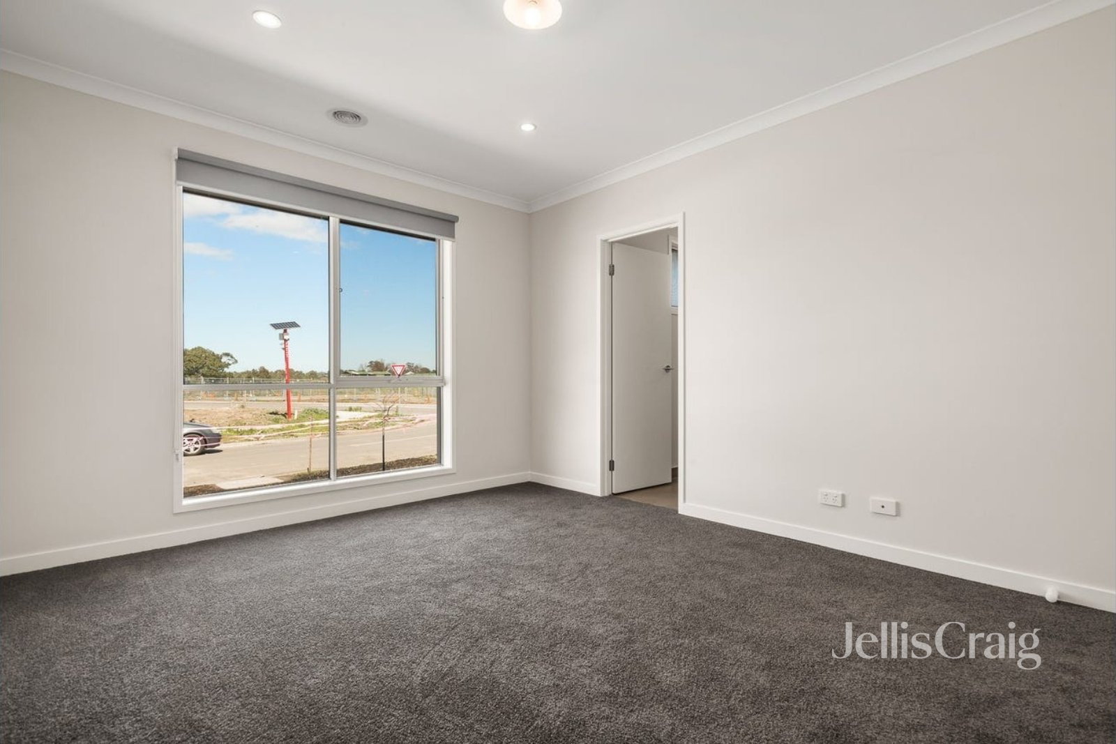 16 Roderick Avenue, Doreen image 4