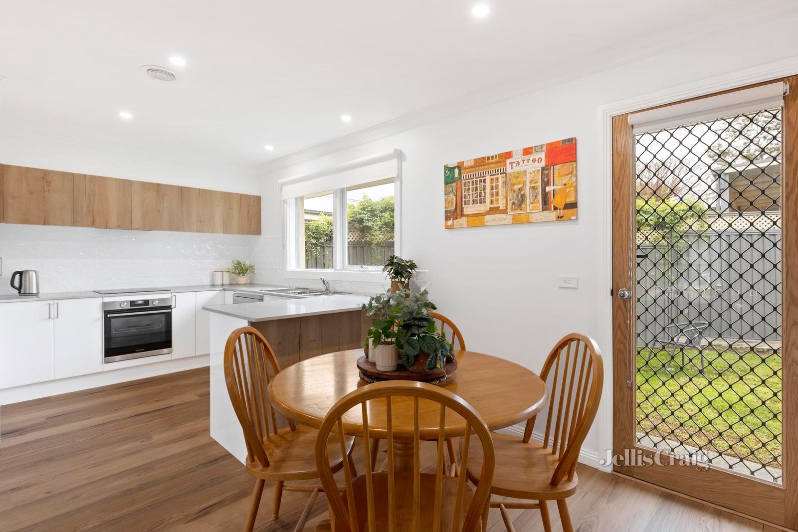 16 Rowan Street, Croydon image 2