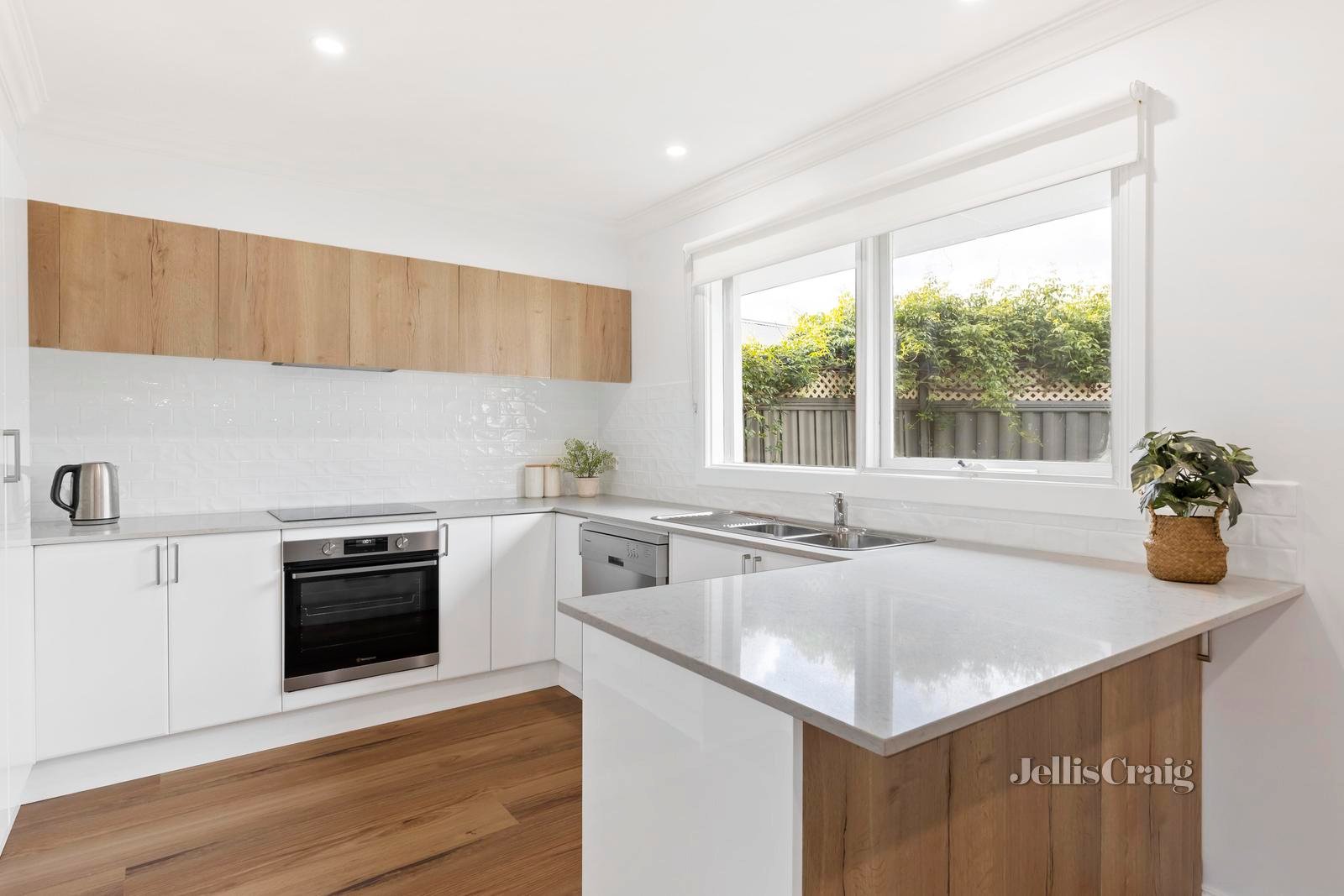 16 Rowan Street, Croydon image 4