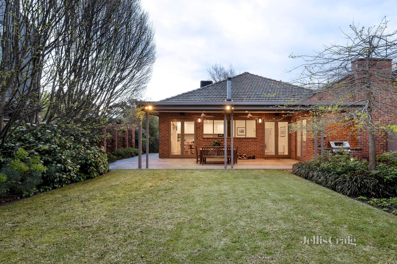 16 Rowell Avenue, Camberwell image 13