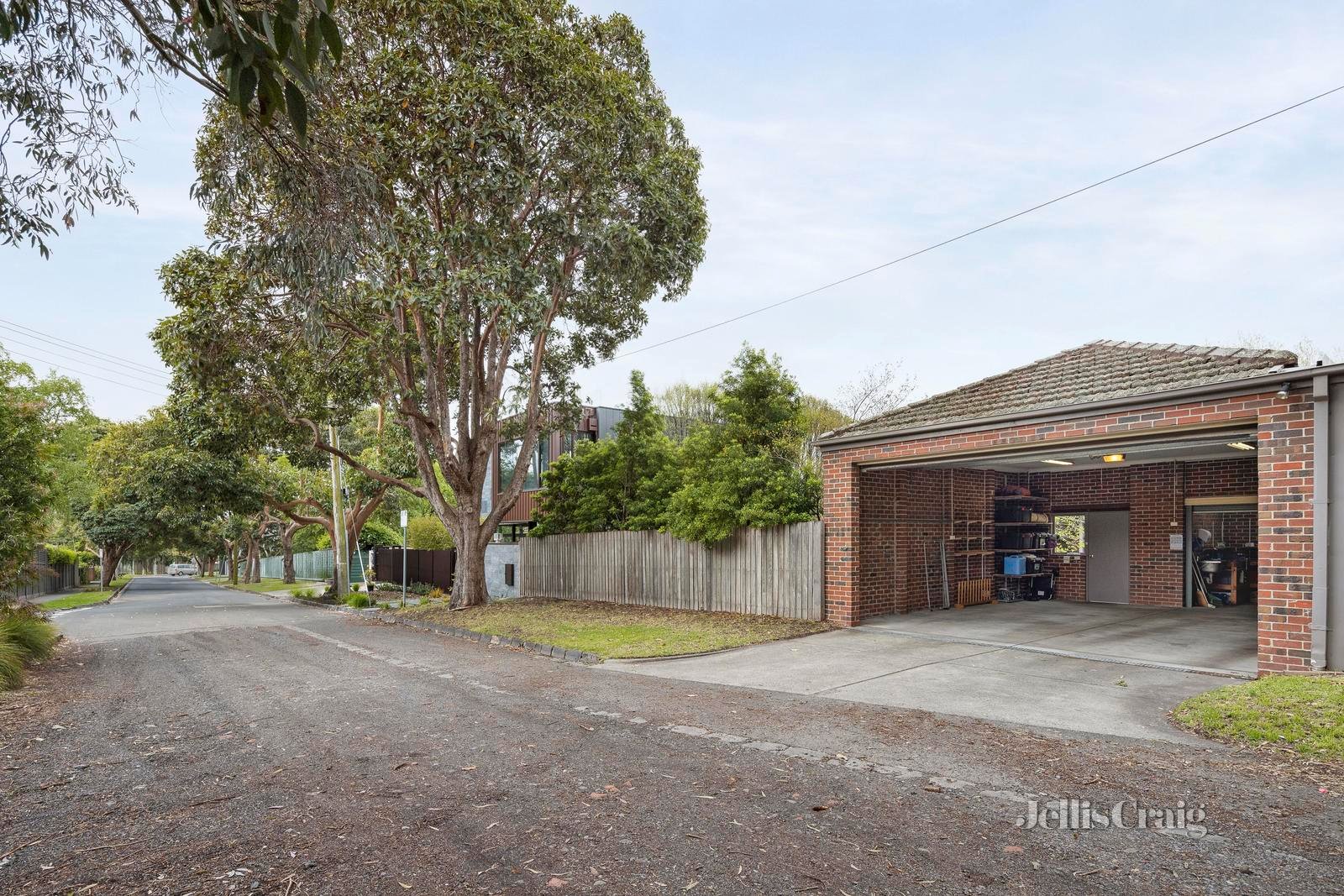 16 Rowell Avenue, Camberwell image 17