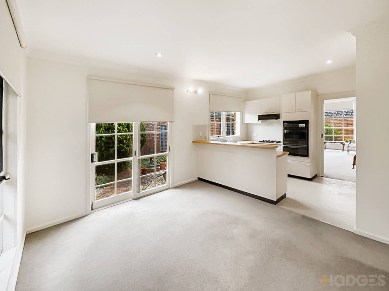 1 / 6 Sandringham Road Sandringham