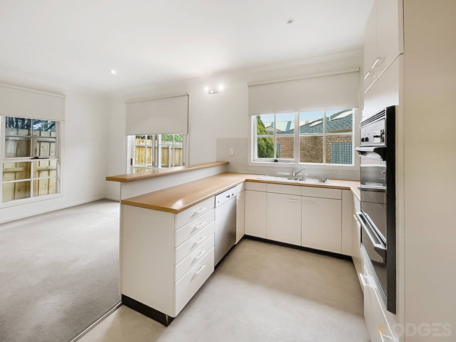 1 / 6 Sandringham Road Sandringham