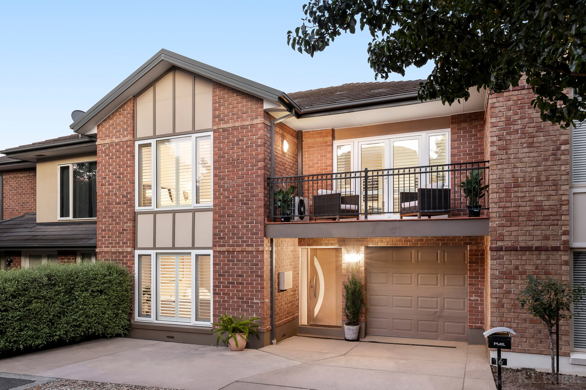Property Gallery - Main Image