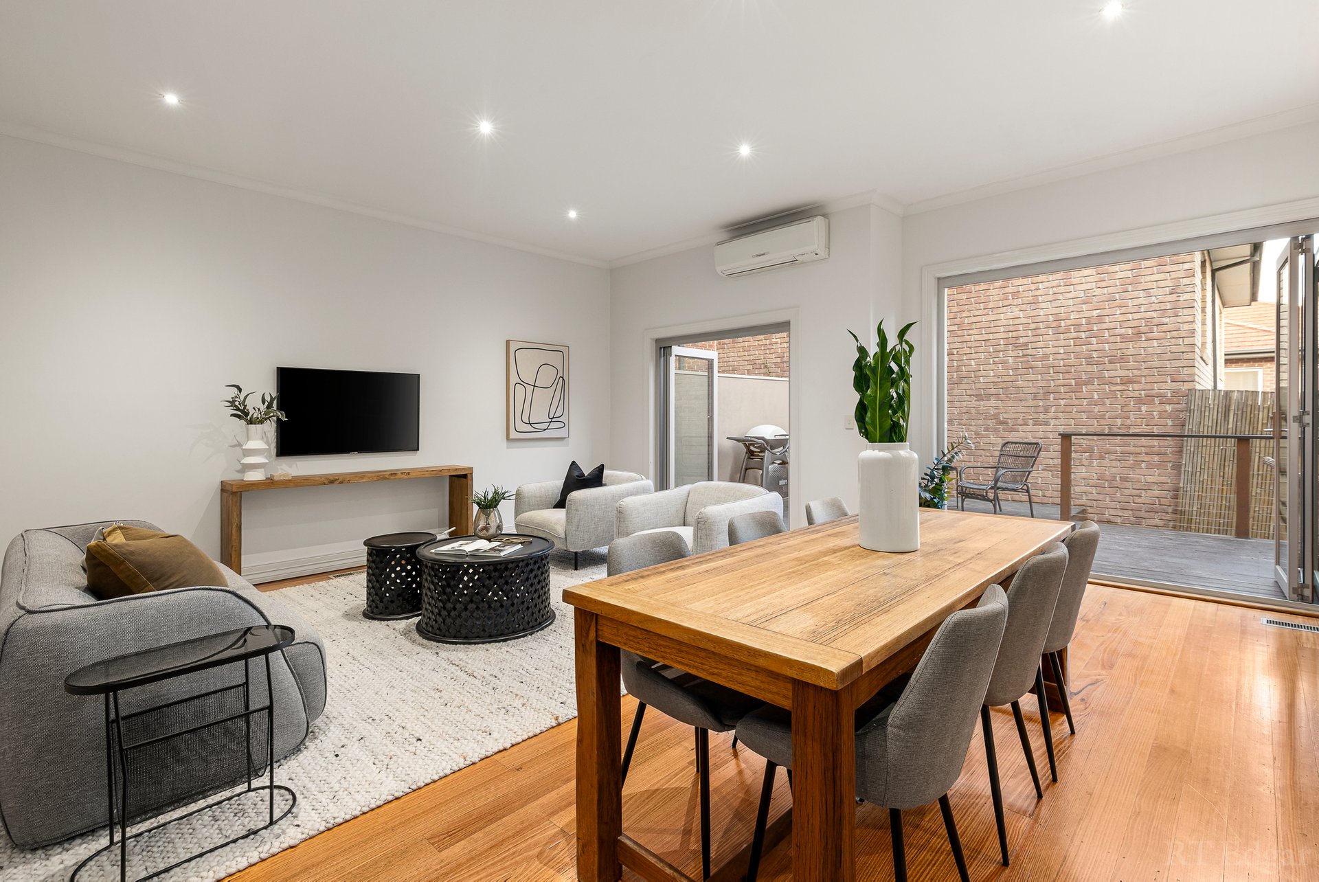 Property Gallery Thumbnail 4