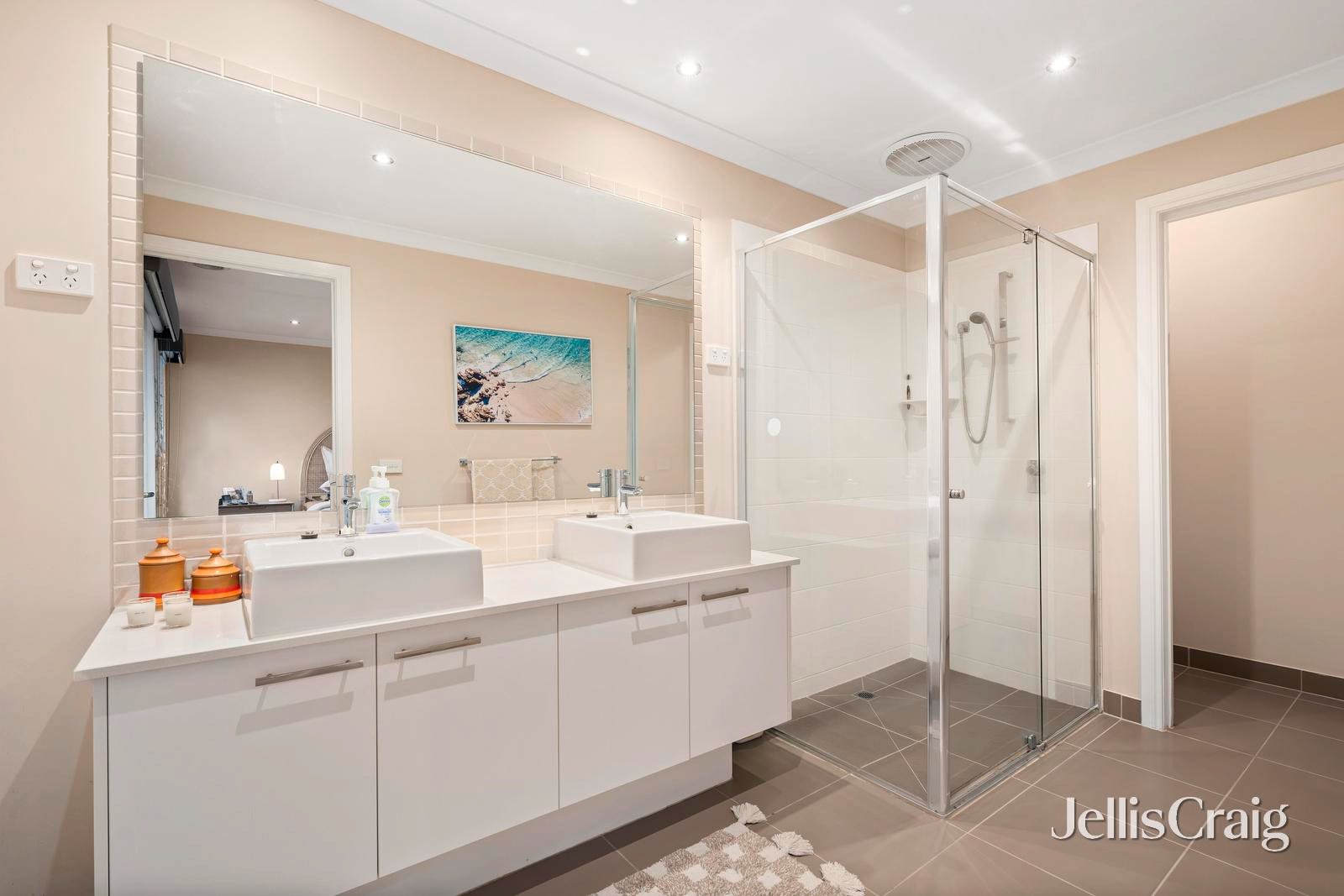 16 Scurry Drive, Croydon image 11