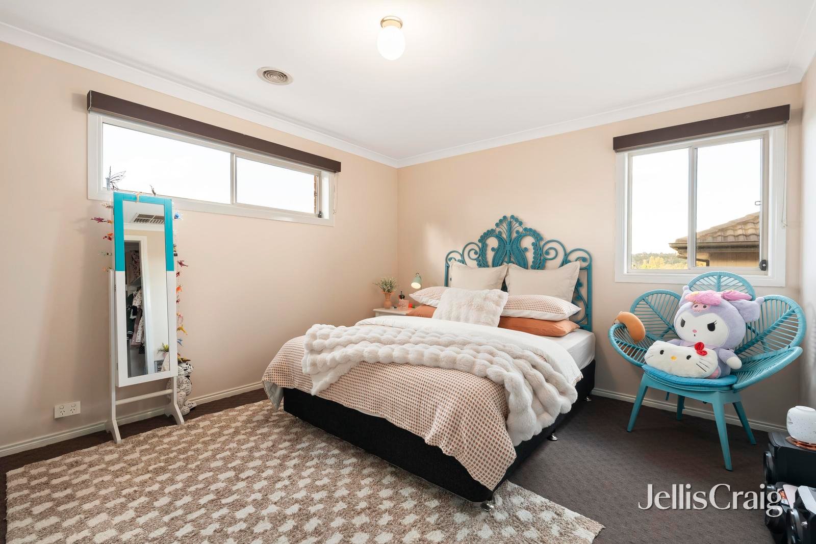 16 Scurry Drive, Croydon image 12