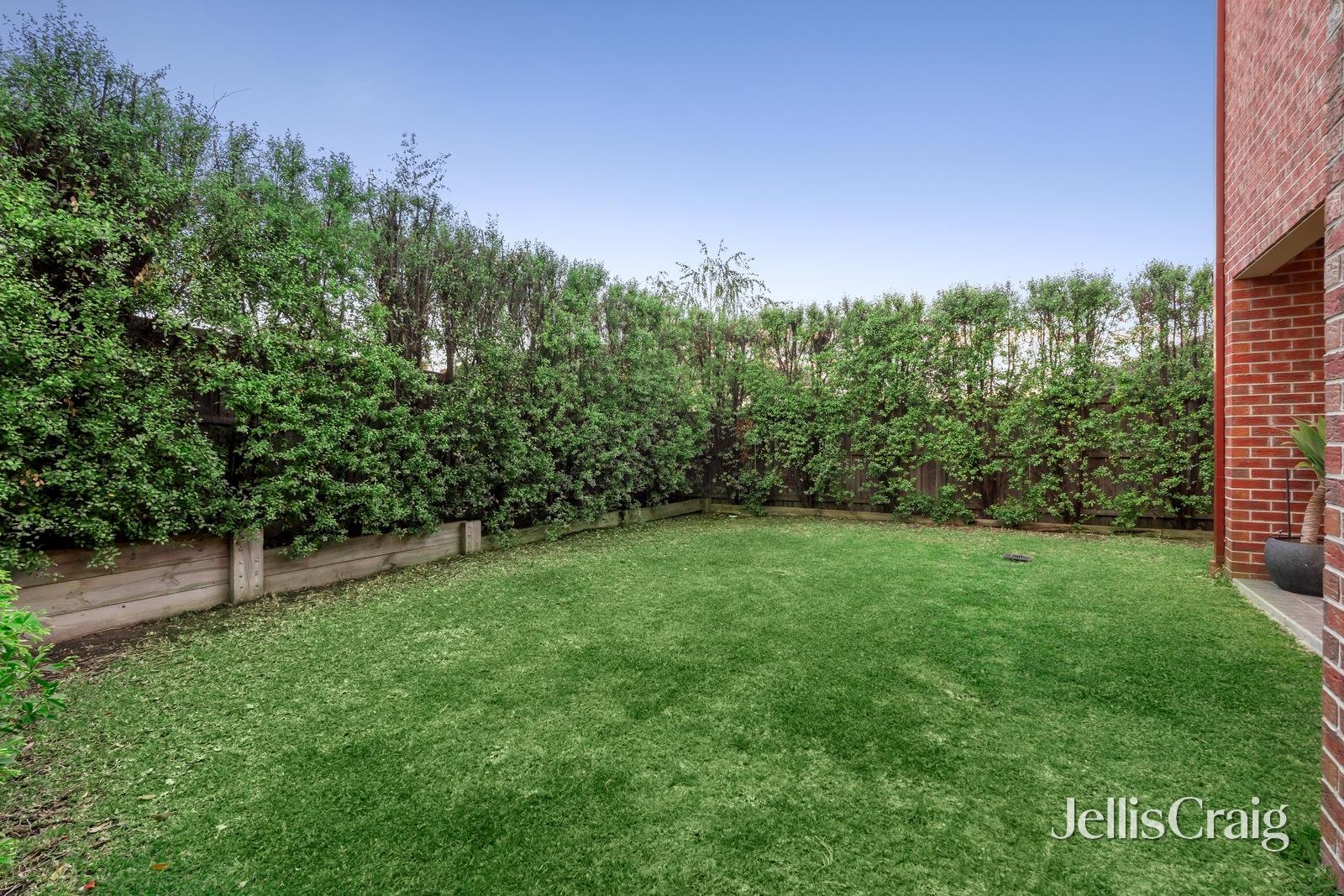 16 Scurry Drive, Croydon image 16