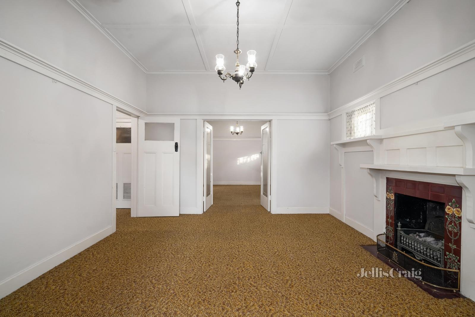 16 Selwyn Street, Canterbury image 2