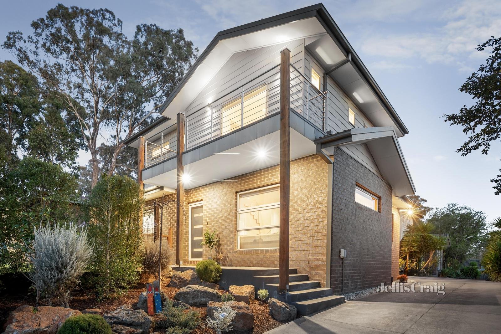 1/6 Shalbury Avenue, Eltham image 2