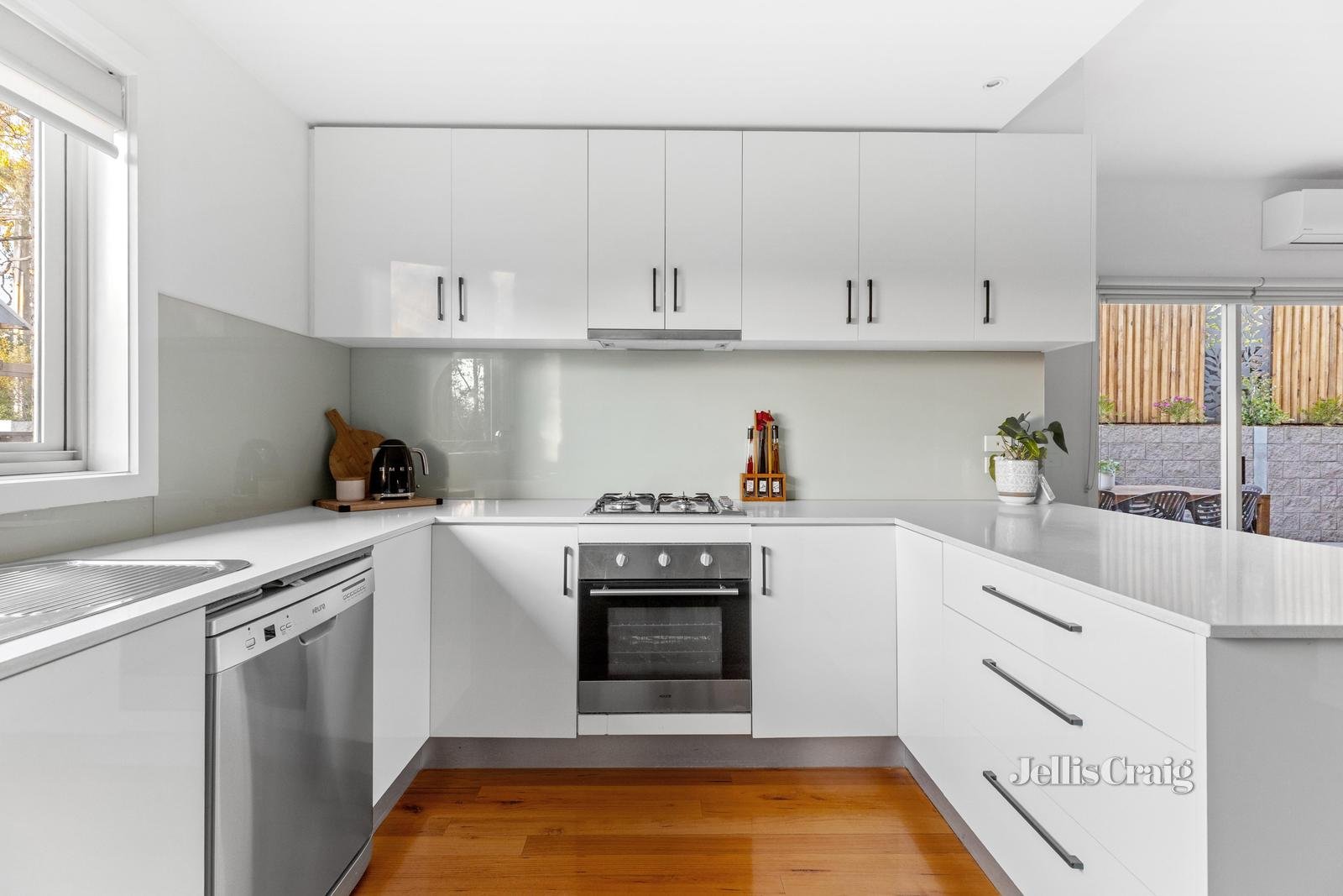1/6 Shalbury Avenue, Eltham image 7