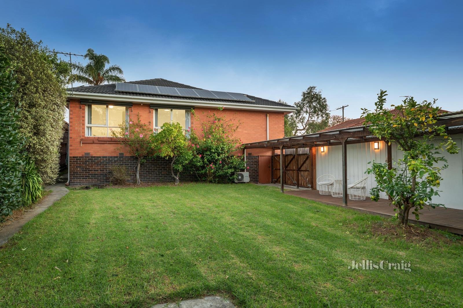16 Shanklin Street, Box Hill North image 10