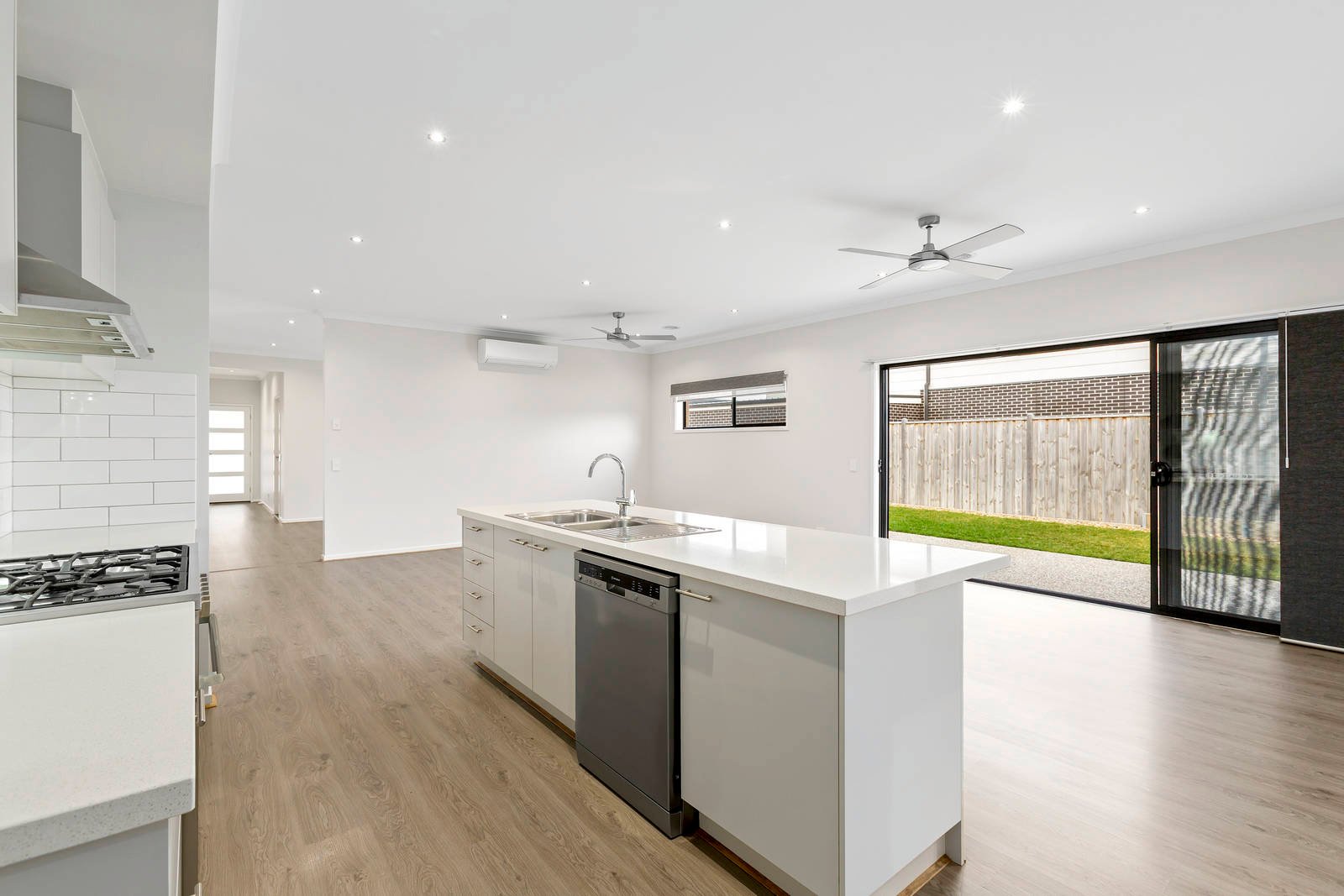 Property Gallery Thumbnail 4