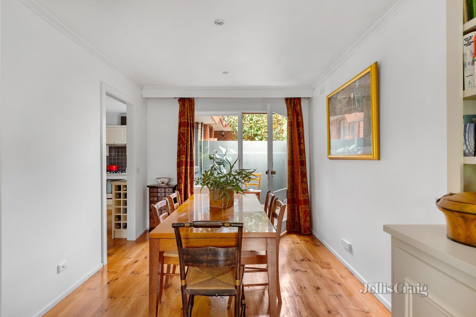 1/6 Smith Road, Camberwell image 3